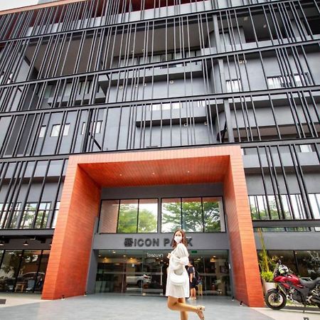 Icon Park Hotel, Chiang Mai- Sha Extra Plus Exterior photo