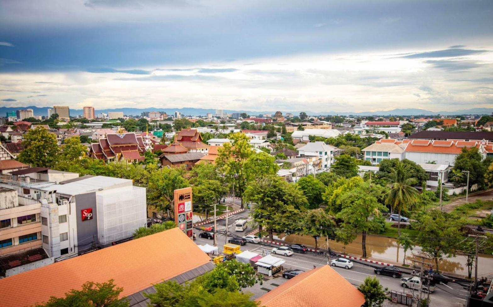 Icon Park Hotel, Chiang Mai- Sha Extra Plus Exterior photo