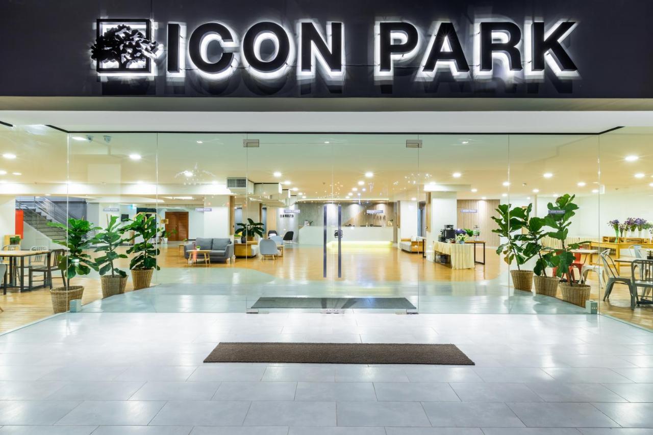 Icon Park Hotel, Chiang Mai- Sha Extra Plus Exterior photo